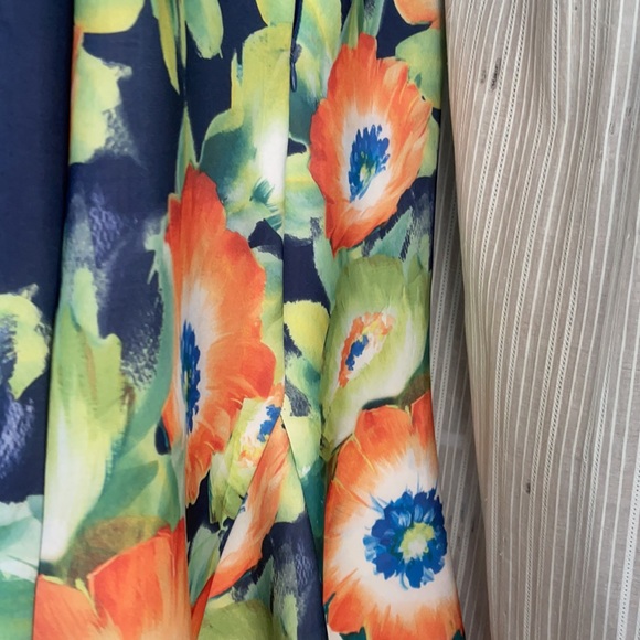 Windsor Dress - Picture 6 of 6